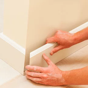 Mão de obra de instalação de rodapé (somente rodapé)